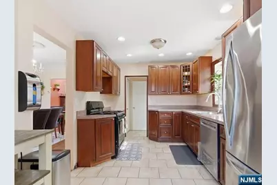 166 Summit Cross, Rutherford, NJ 07070 - Photo 13