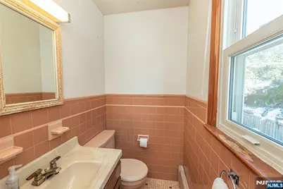 63 Chestnut Drive, Wayne, NJ 07470 - Photo 17