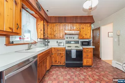 63 Chestnut Drive, Wayne, NJ 07470 - Photo 15