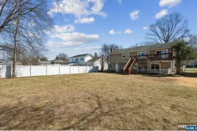 36 Williamsburg Drive, Roseland, NJ 07068 - Photo 25