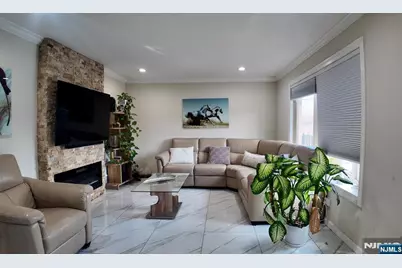 543 Liberty Place, Ridgefield, NJ 07657 - Photo 1