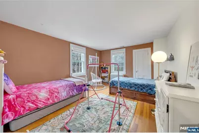 80 Glenwood Road, Englewood, NJ 07631 - Photo 19