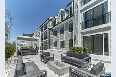 8 Tice Road 110 #110, Franklin Lakes, NJ 07417 - Photo 1