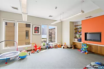 100 Eton Row 604 #604, Weehawken, NJ 07086 - Photo 35