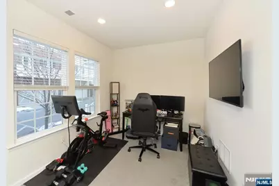 80 Landmark Lane, Fair Lawn, NJ 07410 - Photo 15