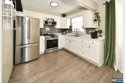 483 Colonial Terrace 9 #9, Hackensack, NJ 07601 - Photo 9