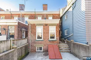 527 3rd St, East Newark, NJ 07029 - Photo 25