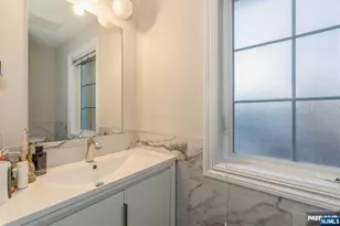 5 Benjamin Rd, Tenafly, NJ 07670 - Photo 27