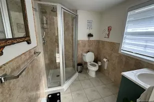 186 Selvage Ave, Teaneck Township, NJ 07666 - Photo 7