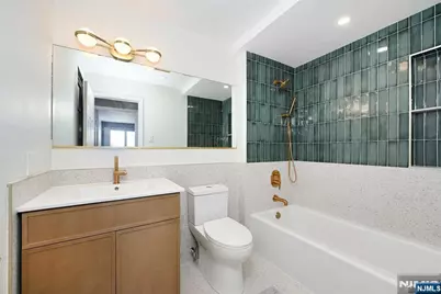 41-51 Wilson Avenue D6 #D6, Newark, NJ 07105 - Photo 17