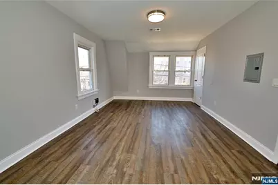 116 Maple Avenue 3 #3, Montclair, NJ 07042 - Photo 3