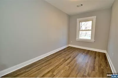 116 Maple Avenue 3 #3, Montclair, NJ 07042 - Photo 9