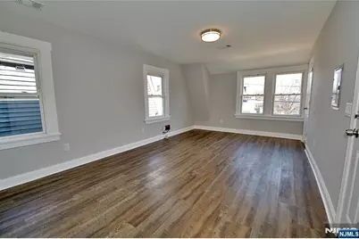 116 Maple Avenue 3 #3, Montclair, NJ 07042 - Photo 3