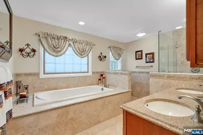 35 Malcolm Place, Mahwah, NJ 07430 - Photo 21