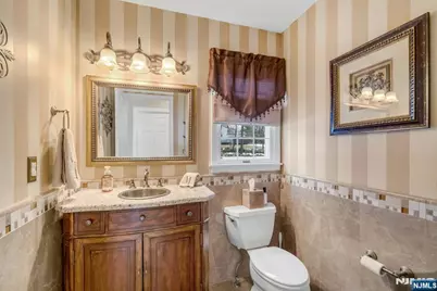 35 Malcolm Place, Mahwah, NJ 07430 - Photo 17