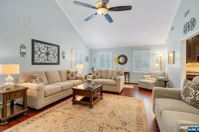 35 Malcolm Place, Mahwah, NJ 07430 - Photo 13