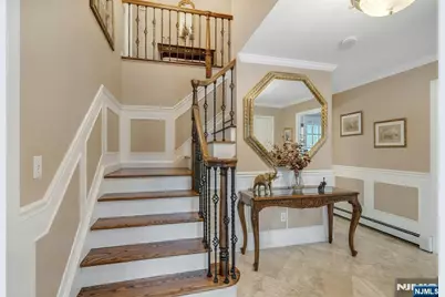 35 Malcolm Place, Mahwah, NJ 07430 - Photo 3