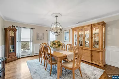 35 Malcolm Place, Mahwah, NJ 07430 - Photo 5