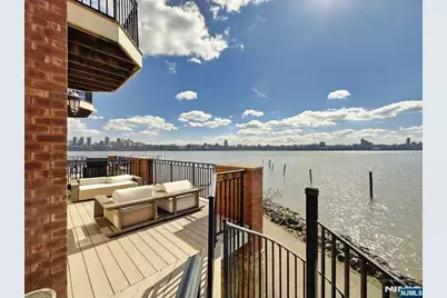 25 Moorings Lane, Edgewater, NJ 07020 - Photo 35
