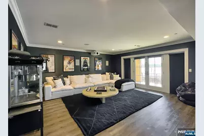 25 Moorings Lane, Edgewater, NJ 07020 - Photo 19