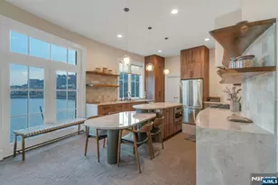 25 Moorings Ln, Edgewater, NJ 07020 - Photo 7