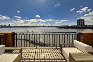 25 Moorings Ln, Edgewater, NJ 07020 - Photo 39