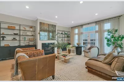 25 Moorings Lane, Edgewater, NJ 07020 - Photo 3