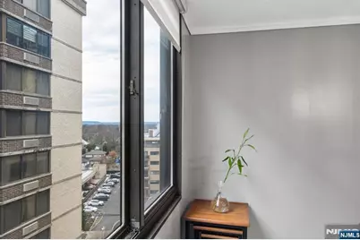 326 Prospect Avenue 10H #10H, Hackensack, NJ 07601 - Photo 17