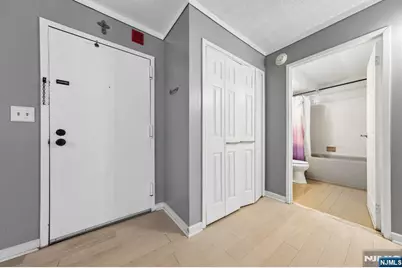 326 Prospect Avenue 10H #10H, Hackensack, NJ 07601 - Photo 5