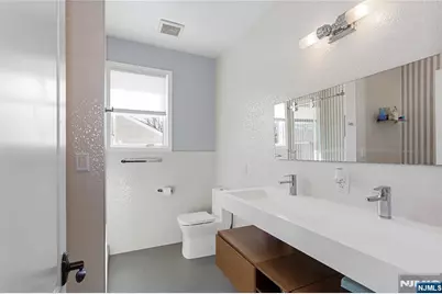 537 Spring Valley Road, Paramus, NJ 07652 - Photo 19