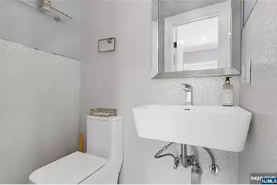 537 Spring Valley Road, Paramus, NJ 07652 - Photo 11