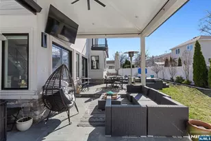 537 Spring Valley Rd, Paramus, NJ 07652 - Photo 31