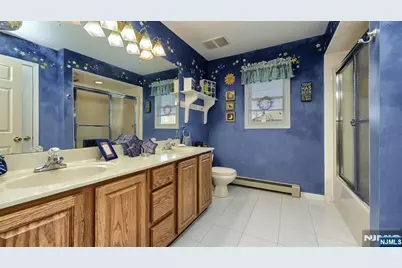 6 Brentwood Court, Wayne, NJ 07470 - Photo 29