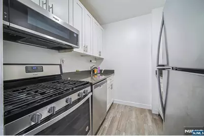 277 Prospect Avenue 4A #4A, Hackensack, NJ 07601 - Photo 17