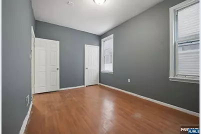 375 6th Avenue 1 #1, Newark, NJ 07107 - Photo 9
