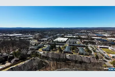 218 Indian Hollow Court, Mahwah, NJ 07430 - Photo 31