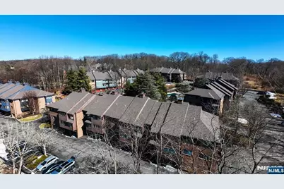 218 Indian Hollow Court, Mahwah, NJ 07430 - Photo 29