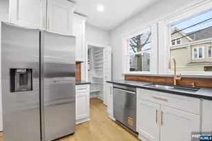 16 Munn Street 1, Montclair, NJ 07042 - Photo 7