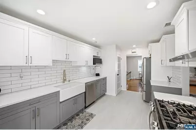 14 King Road, Park Ridge, NJ 07656 - Photo 9