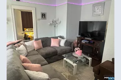 16 Roosevelt Avenue, Dumont, NJ 07628 - Photo 5