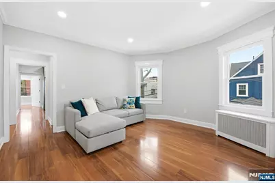 16 Munn Street 2 #2, Montclair, NJ 07042 - Photo 3