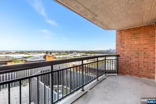 1705 Harmon Cove Tower, Secaucus, NJ 07094 - Photo 5