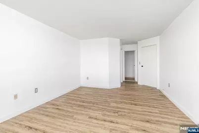 1705 Harmon Cove Tower, Secaucus, NJ 07094 - Photo 25