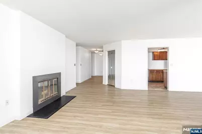 1705 Harmon Cove Tower, Secaucus, NJ 07094 - Photo 17