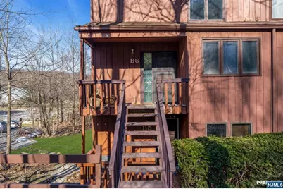 9 Village Way 6 #6, Vernon, NJ 07462 - Photo 3