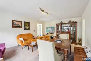 397 Oak St, Ridgefield, NJ 07657 - Photo 13