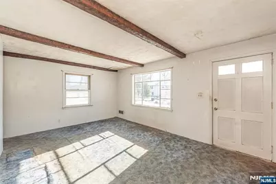 35 Beechwood Drive, Wayne, NJ 07470 - Photo 5