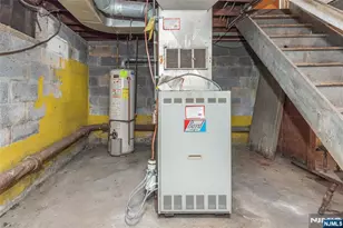 35 Beechwood Dr, Wayne, NJ 07470 - Photo 31