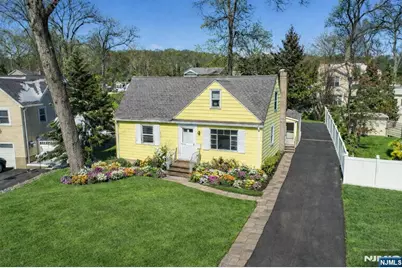 35 Beechwood Drive, Wayne, NJ 07470 - Photo 3