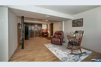 96 E Lions Head, Wayne, NJ 07470 - Photo 19